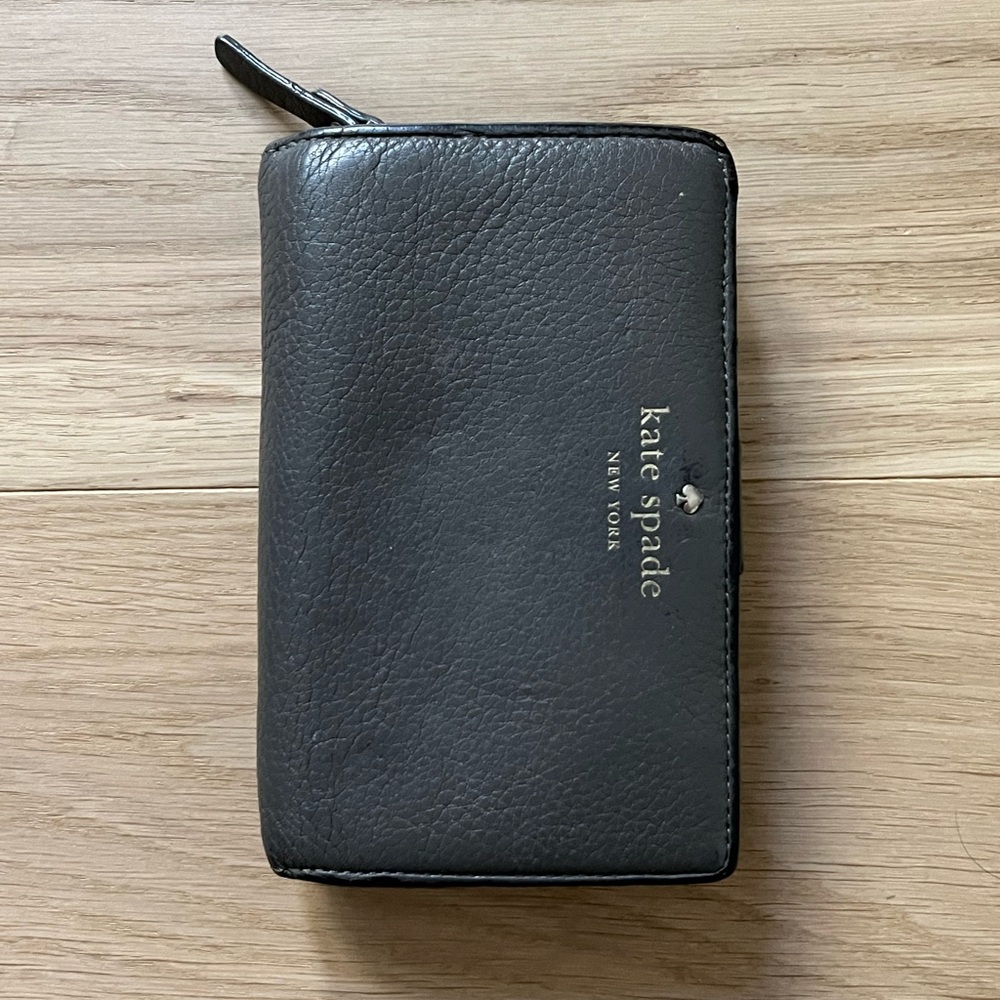 Kate Spade Grey Leather Wallet